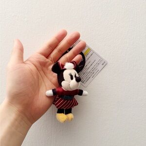 BNWT Tokyo Disney Collectible Christmas Bag Charm / Key Chain (Minnie Mouse)